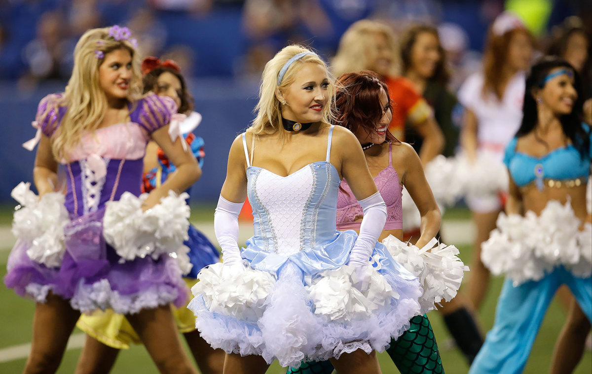 Indianapolis-Colts-cheerleaders-AP_410707128601.jpg