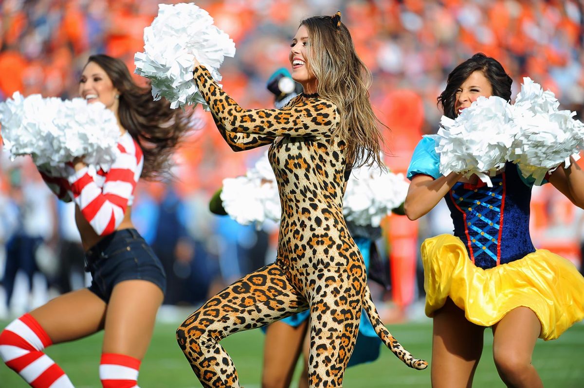 Denver-Broncos-cheerleaders-GettyImages-619414640_master.jpg