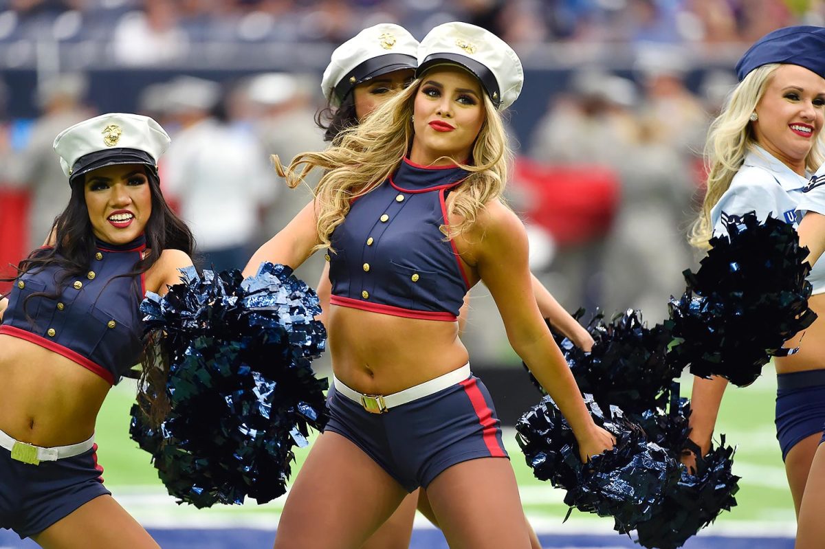 Houston-Texans-cheerleaders-AP_343416838856.jpg