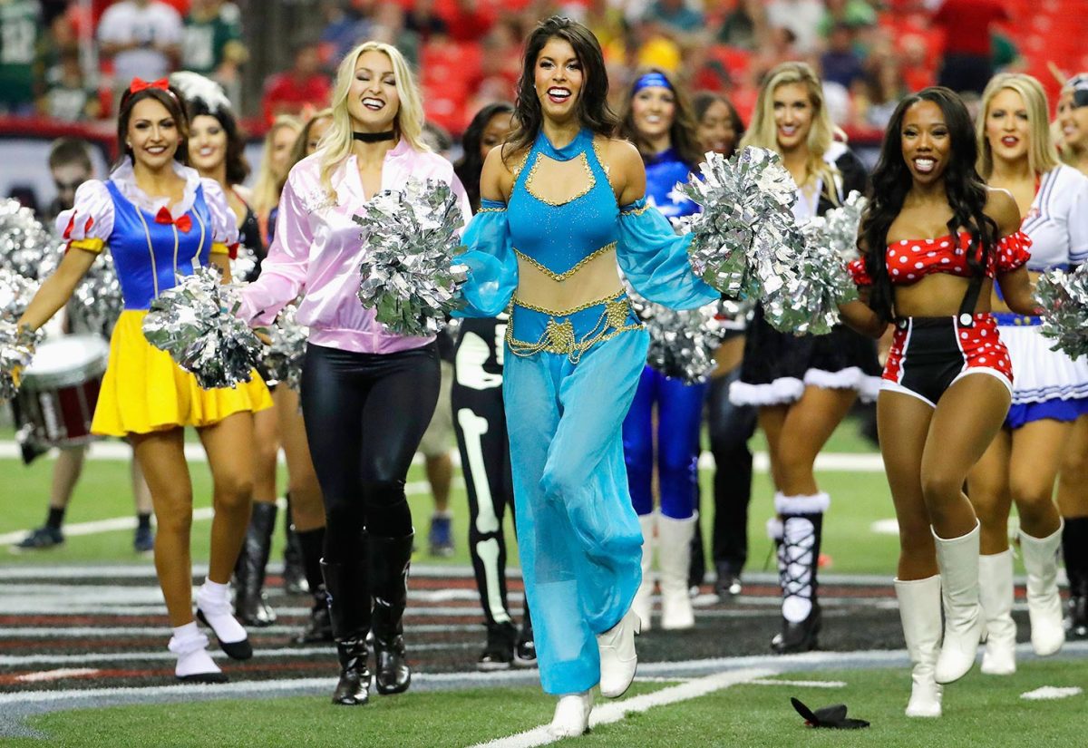 Atlanta-Falcons-cheerleaders-AP_16304727995812.jpg