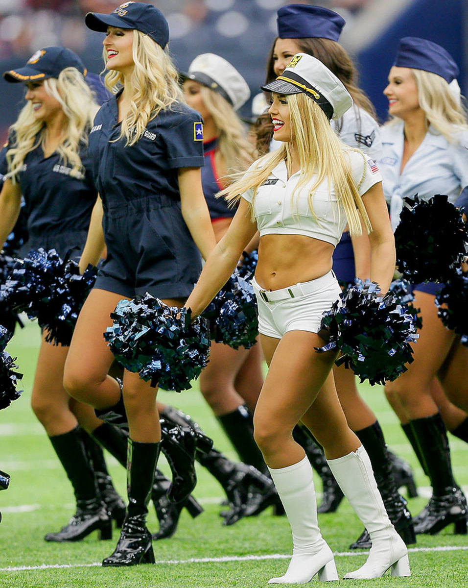 Houston-Texans-cheerleaders-GettyImages-619703976_master.jpg