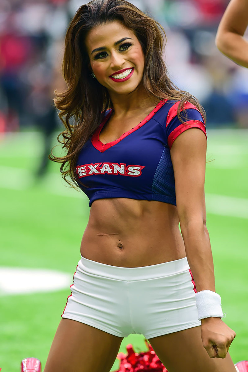Houston-Texans-cheerleaders-GettyImages-619599176_master.jpg