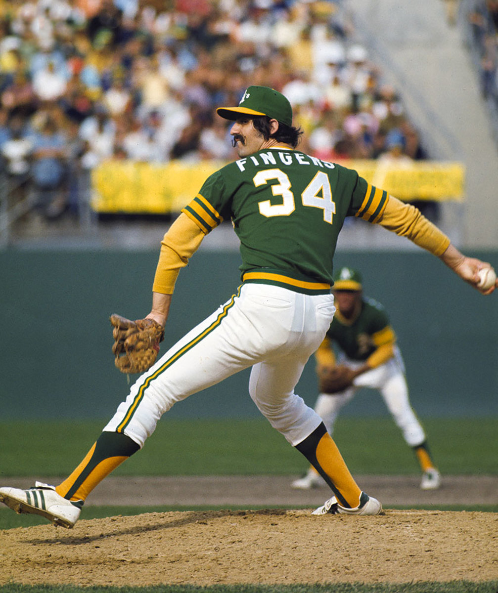 Rollie Fingers and his mustache-mid 70s : r/OldSchoolCool