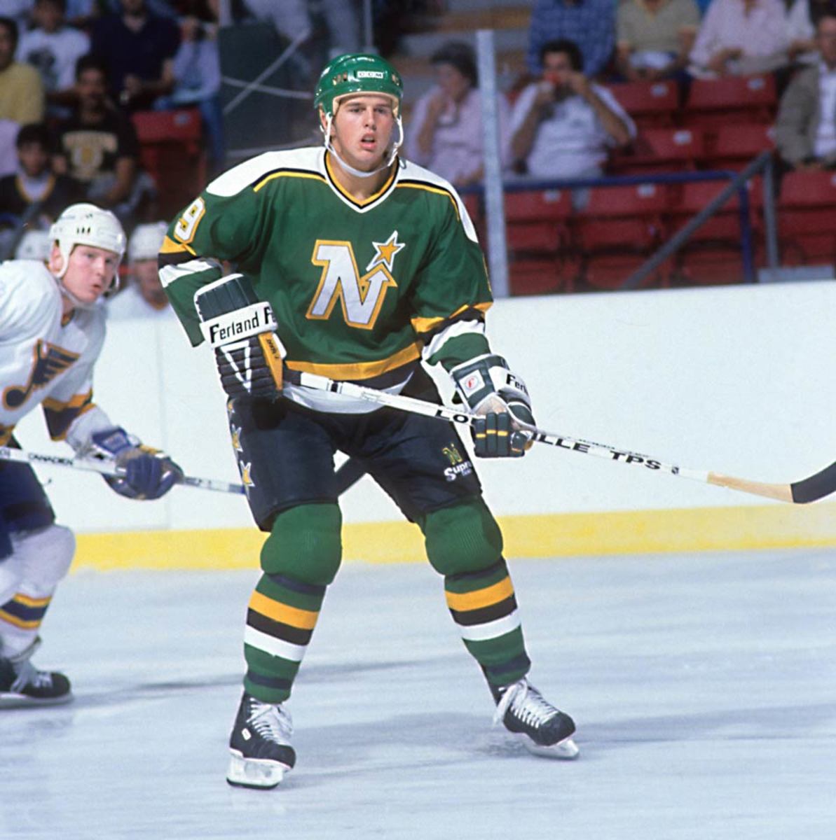 teen-mike-modano-bennett.jpg