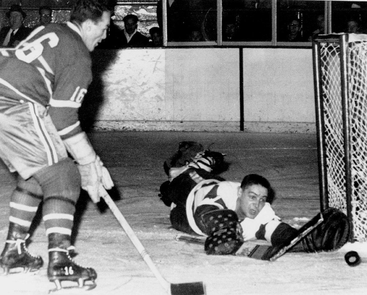 1954-Red-Wings-Canadiens-Terry-Sawchuk.jpg