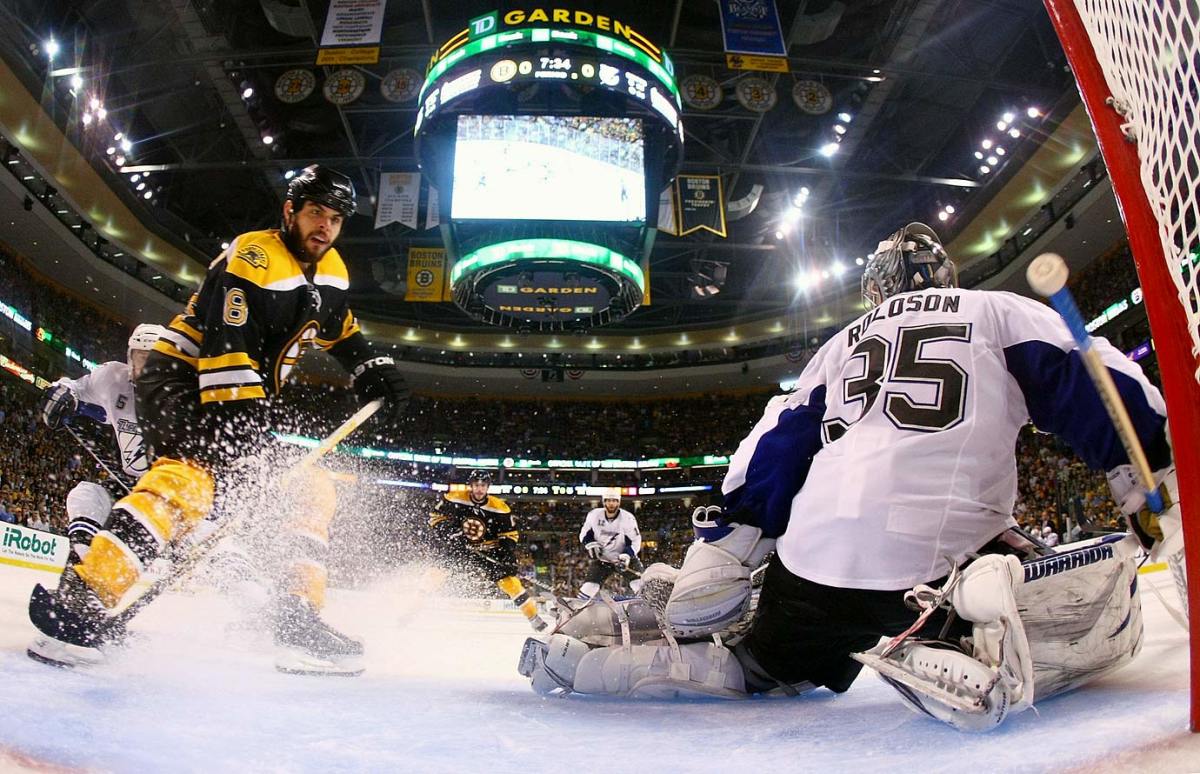 2011-Bruins-Lightning-Game-7-Nathan-Horton.jpg