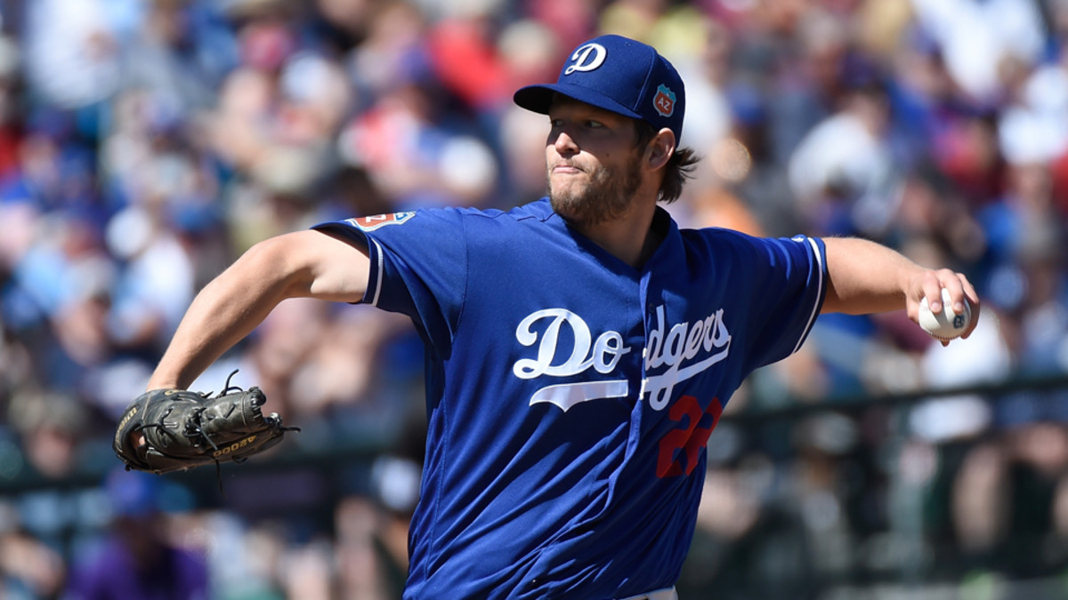 Photo Clayton Kershaw gets in small car accident, meets driver
