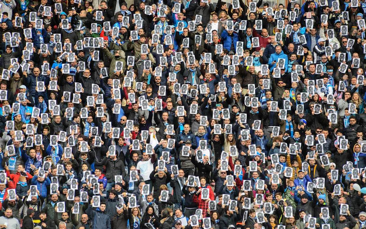 2016-0207-Napoli-fans-Kalidou-Koulibaly-signs.jpg