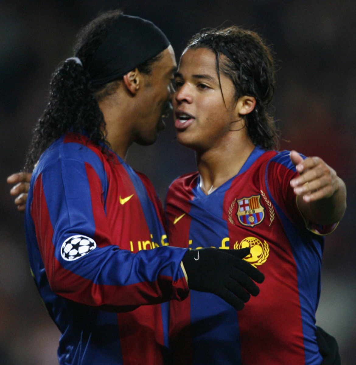 giovani-dos-santos-ronaldinho.jpg