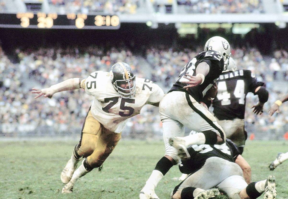 Joe Greene vs. the Raiders, November 1973.