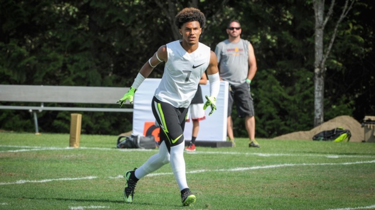 UCLA’s Brandon Burton announces commitment with paintball game Sports