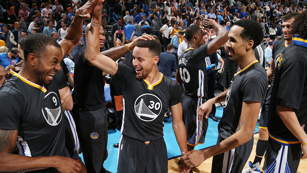 Warriors defeat Thunder on Stephen Curry's absurd game-winner - Sports Illustrated