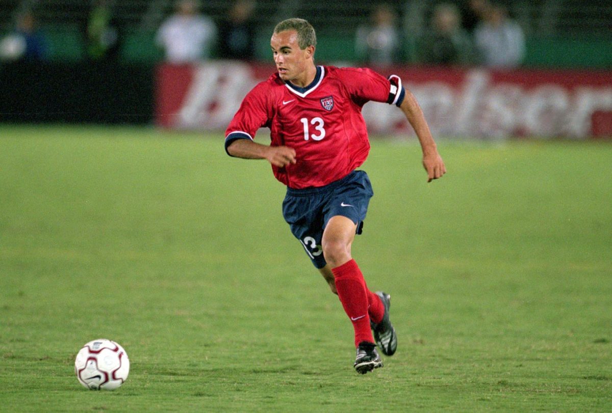 2000-USA-road-uniform-Landon-Donovan_0.jpg