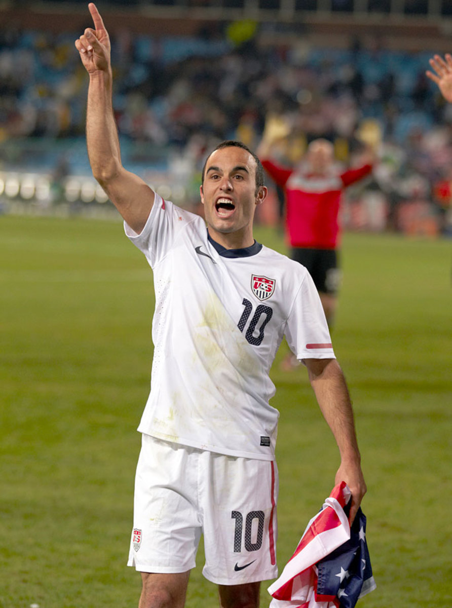 2010-USA-home-uniform-Landon-Donovan-opov-39192_0.jpg