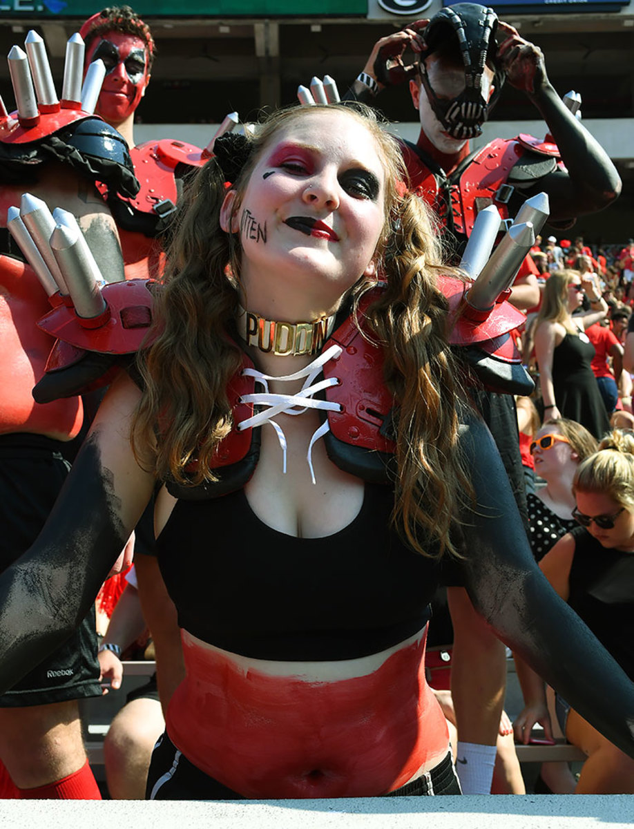 Georgia-Bulldogs-fans-ccr160910022_Nicholls_State_at_Georgia.jpg