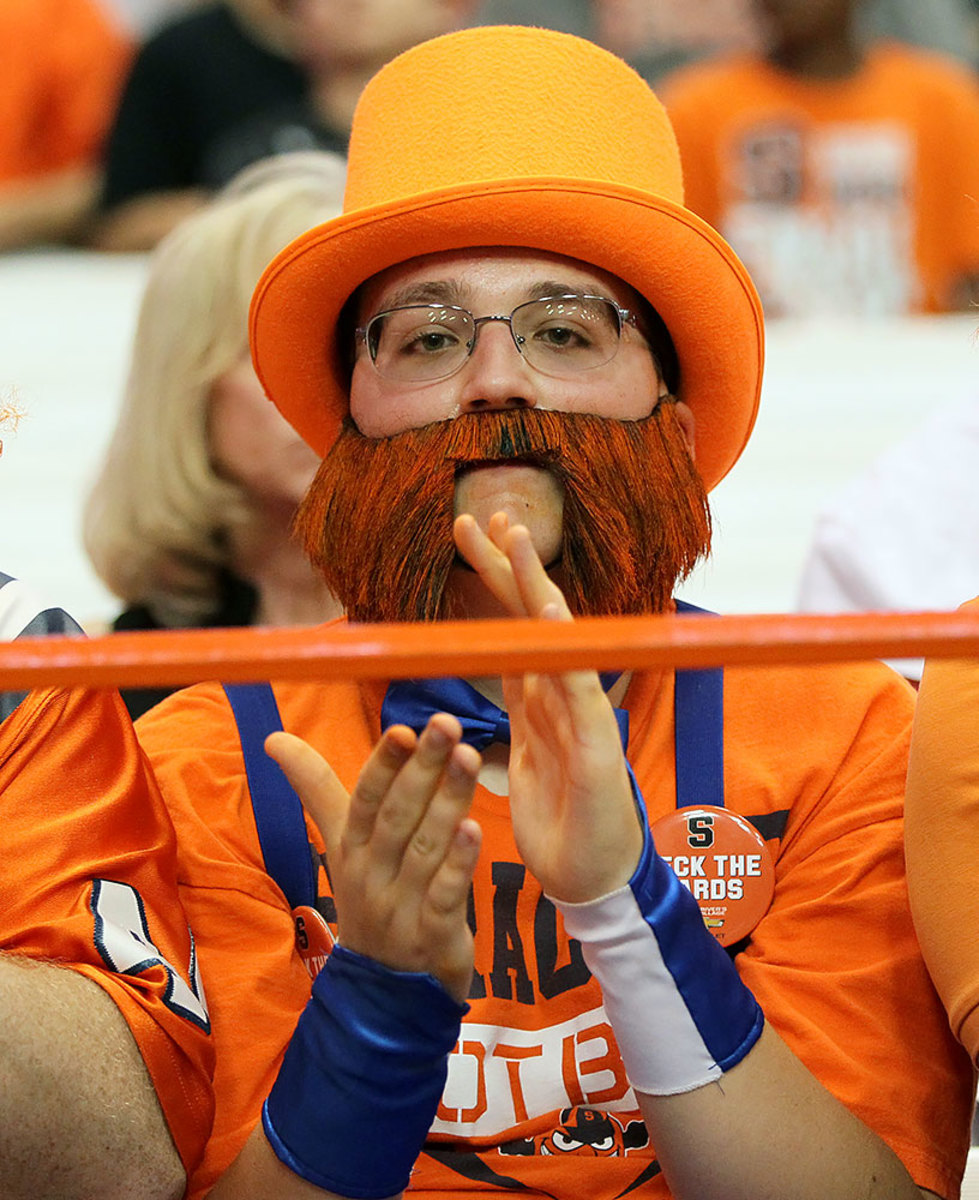 Syracuse-Orange-fans-76809092016_louisville_vs_syracuse_028.jpg