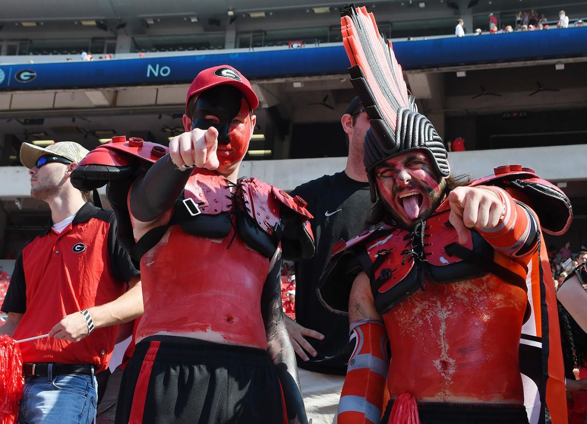 Georgia-Bulldogs-fans-ccr160910019_Nicholls_State_at_Georgia.jpg