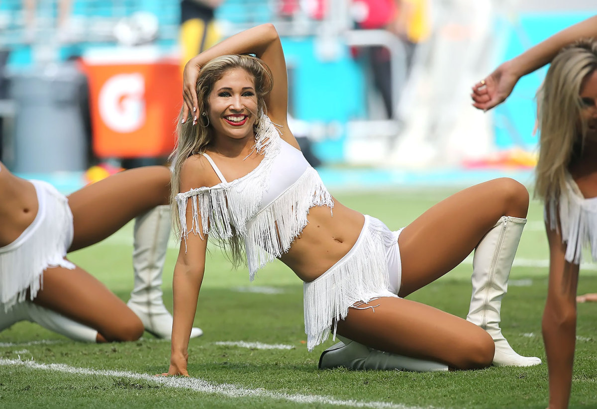 Miami-Dolphins-cheerleaders-WYP_6312.jpg
