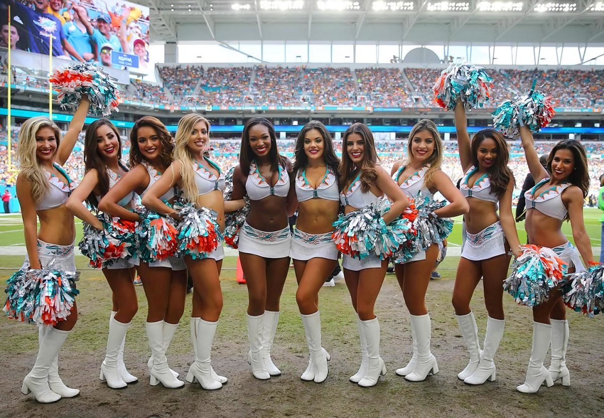 Miami-Dolphins-cheerleaders-ZYP_3400.jpg