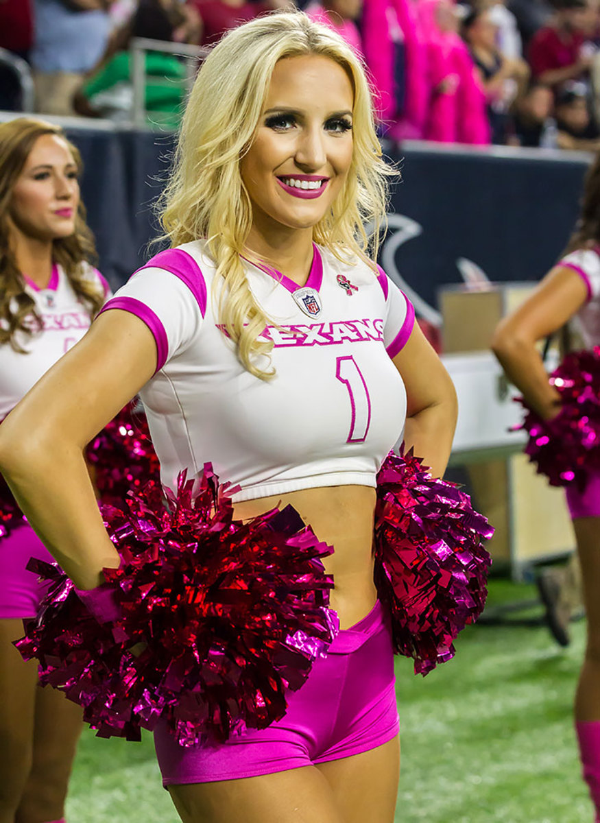 Houston-Texans-cheerleaders-DBA161016_Colts_vs_Texans113.jpg