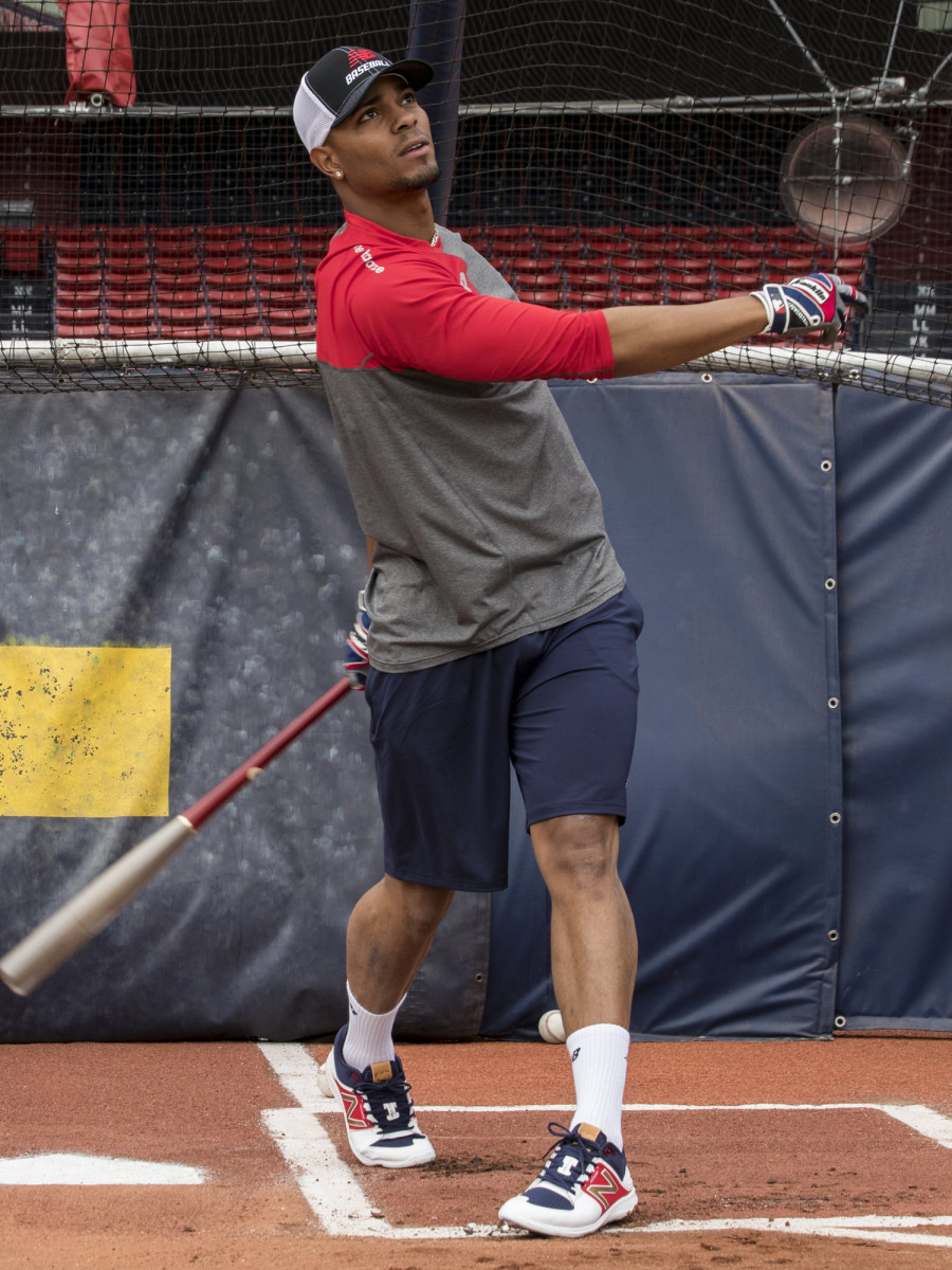 xander bogaerts new balance cleats