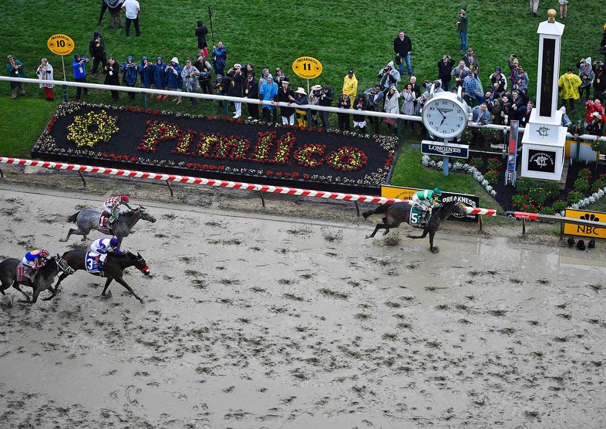 Exaggerator-wins-Preakness-SI-2.jpg
