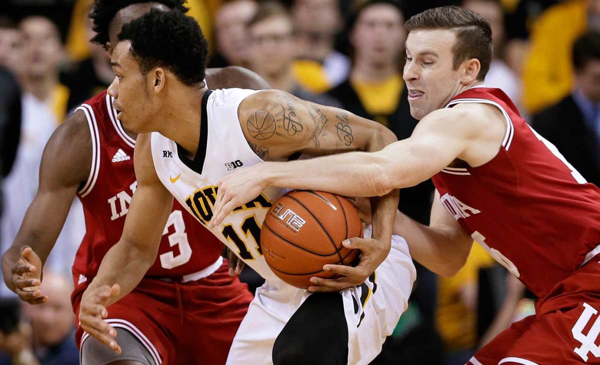 The Night in sports March 1_10035701916.jpg