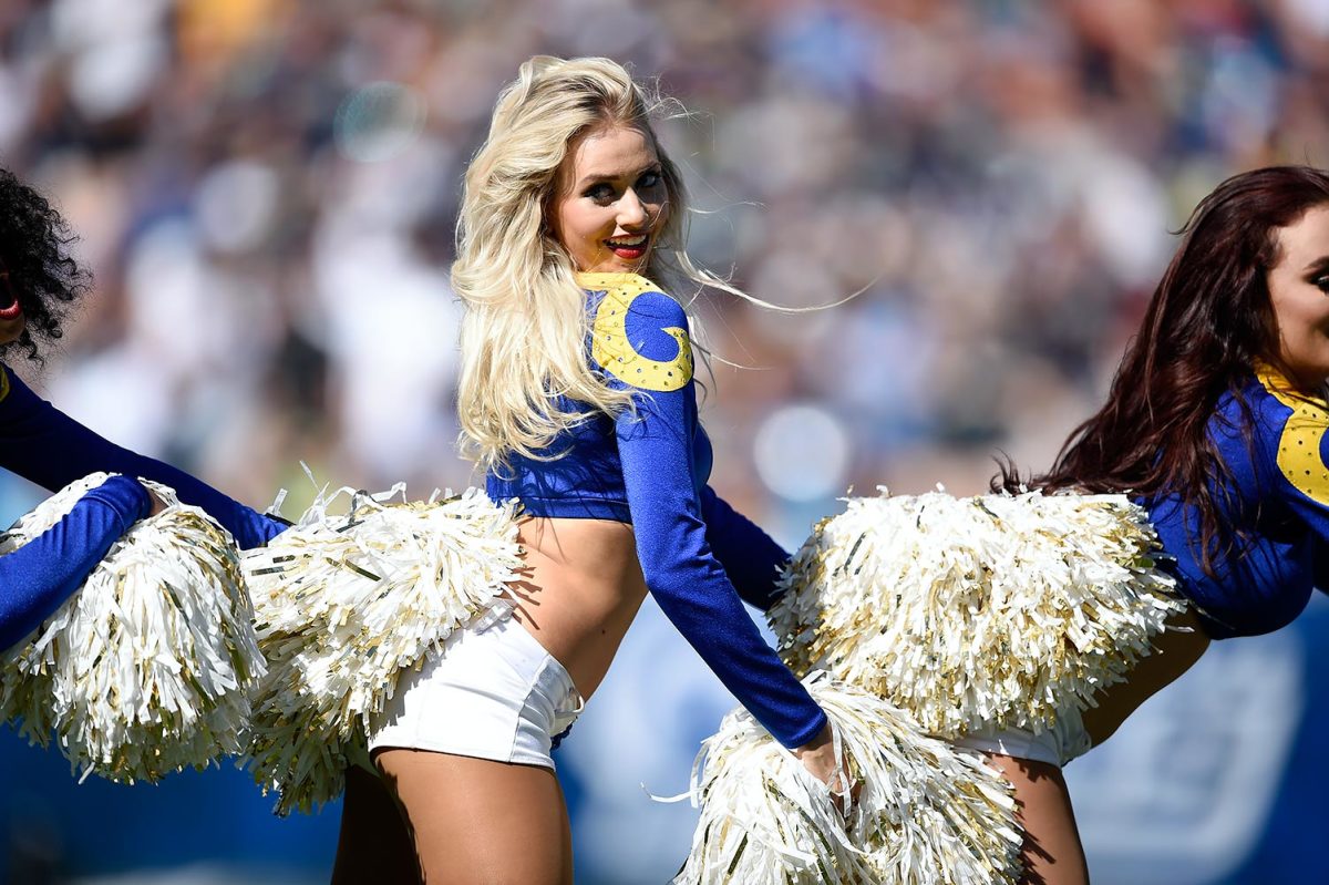 Los-Angeles-Rams-cheerleaders-AP_676139222825.jpg