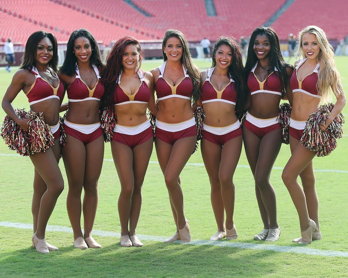 Washington-Redskins-cheerleaders-BEA_0452A.jpg