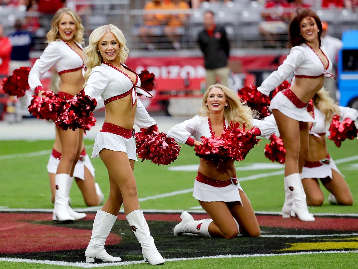 Arizona-Cardinals-cheerleaders-AP_309514254095.jpg