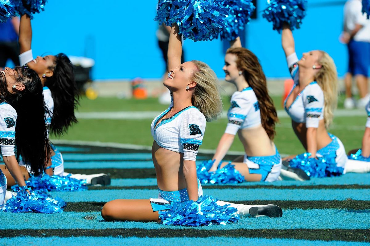 Carolina-Panthers-Topcats-cheerleaders-AP_431365233334.jpg
