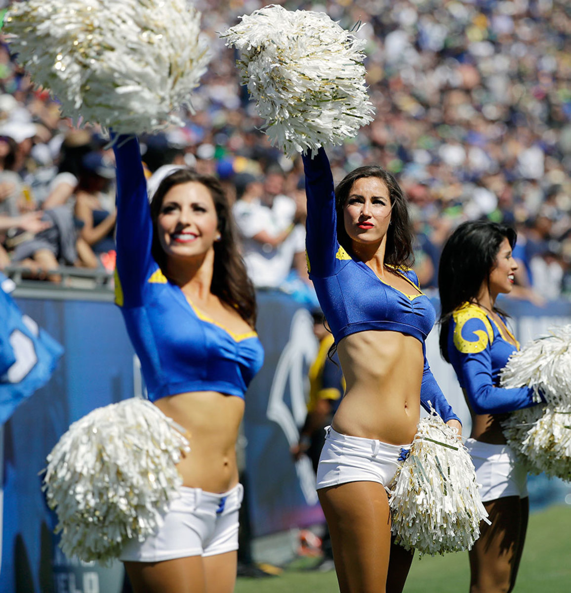 Los-Angeles-Rams-cheerleaders-AP_791702125326.jpg