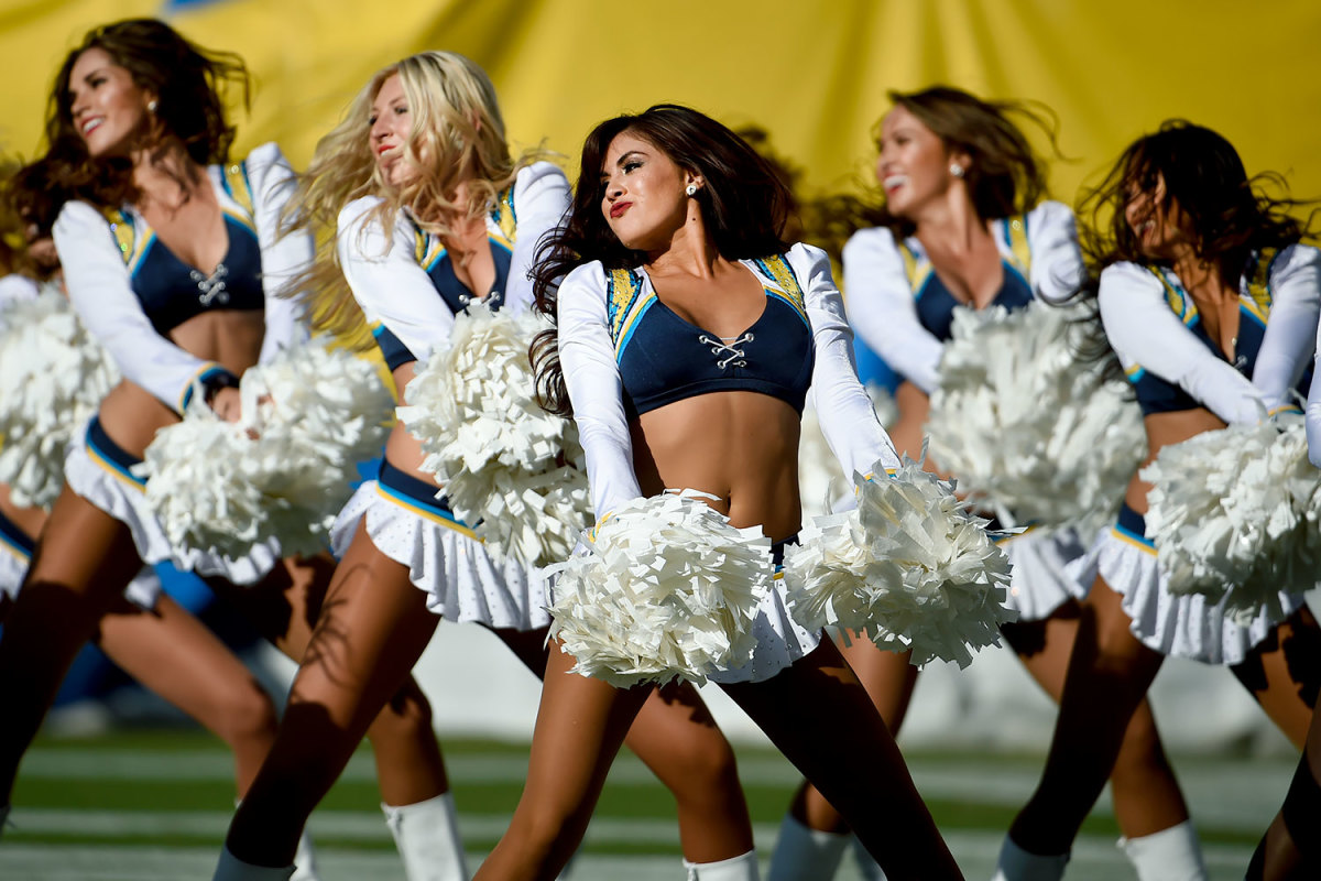 San-Diego-Charger-Girls-cheerleaders-AP_7645506630.jpg