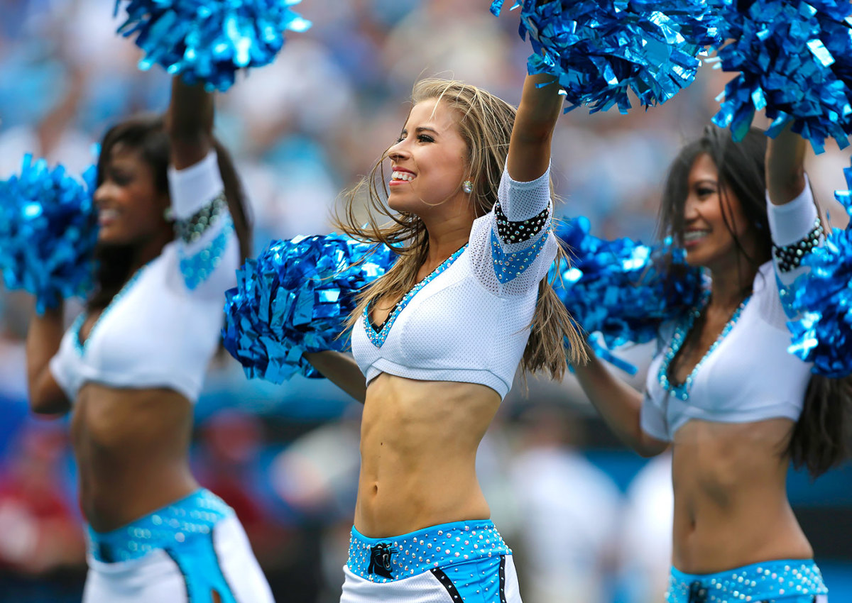 Carolina-Panthers-Topcats-cheerleaders-AP_389948186917.jpg