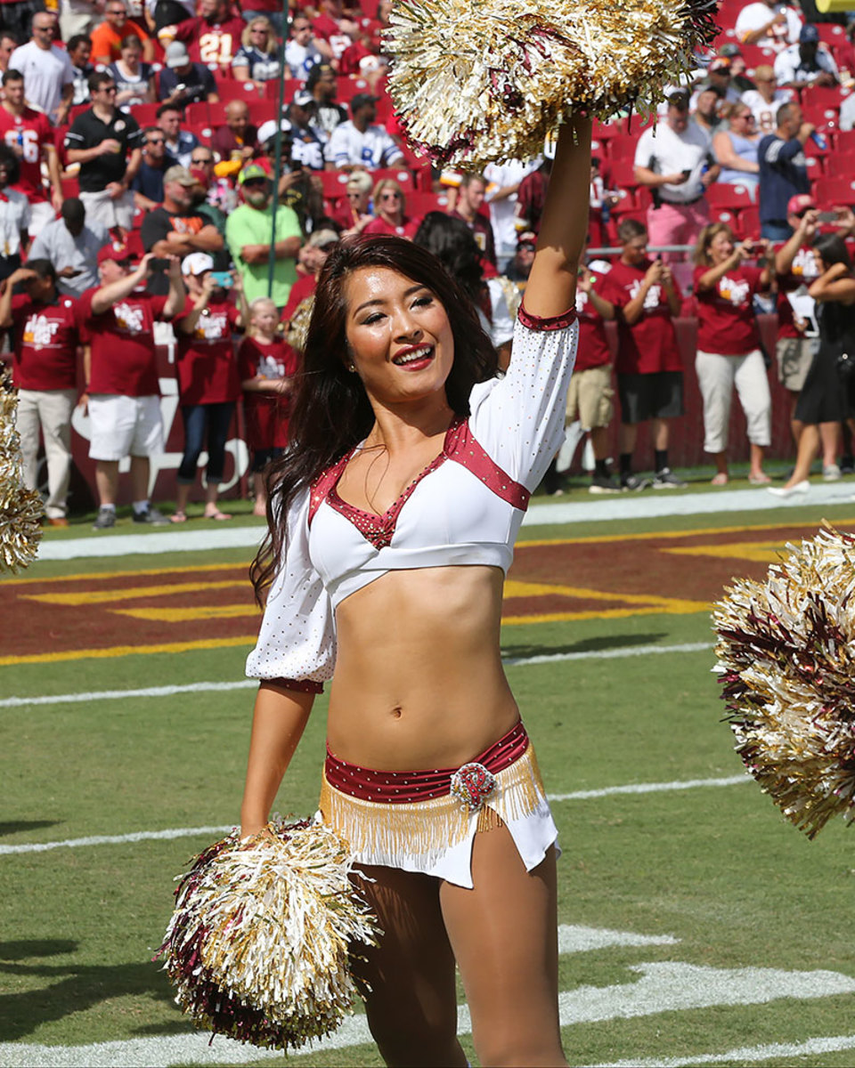 Washington-Redskins-cheerleaders-BEA_2851A.jpg