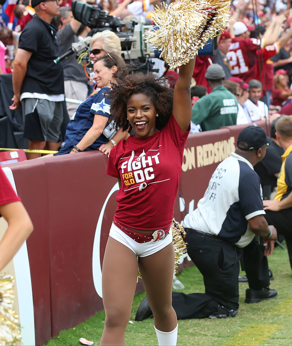 Washington-Redskins-cheerleaders-BEA_8305A.jpg