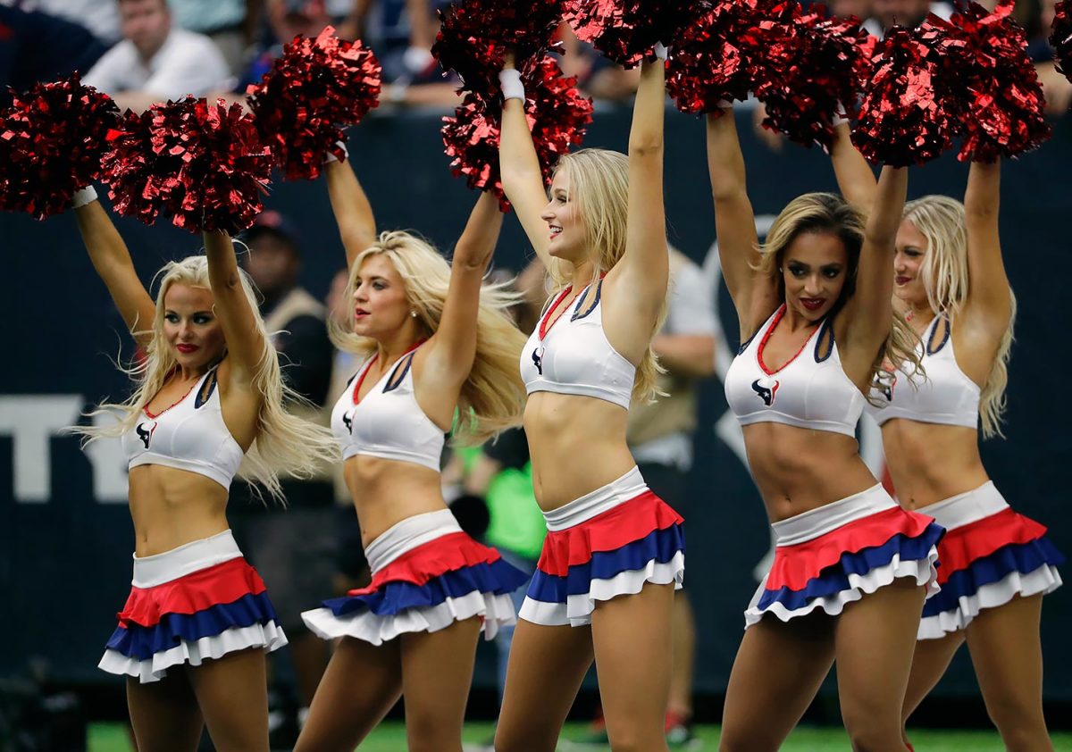Houston-Texans-cheerleaders-AP_16262711970547.jpg