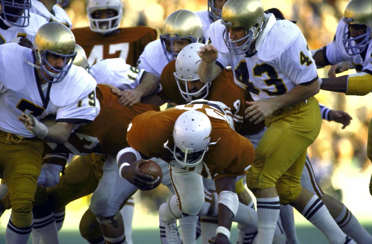 1978-Cotton-Bowl-Earl-Campbell-01163793.jpg