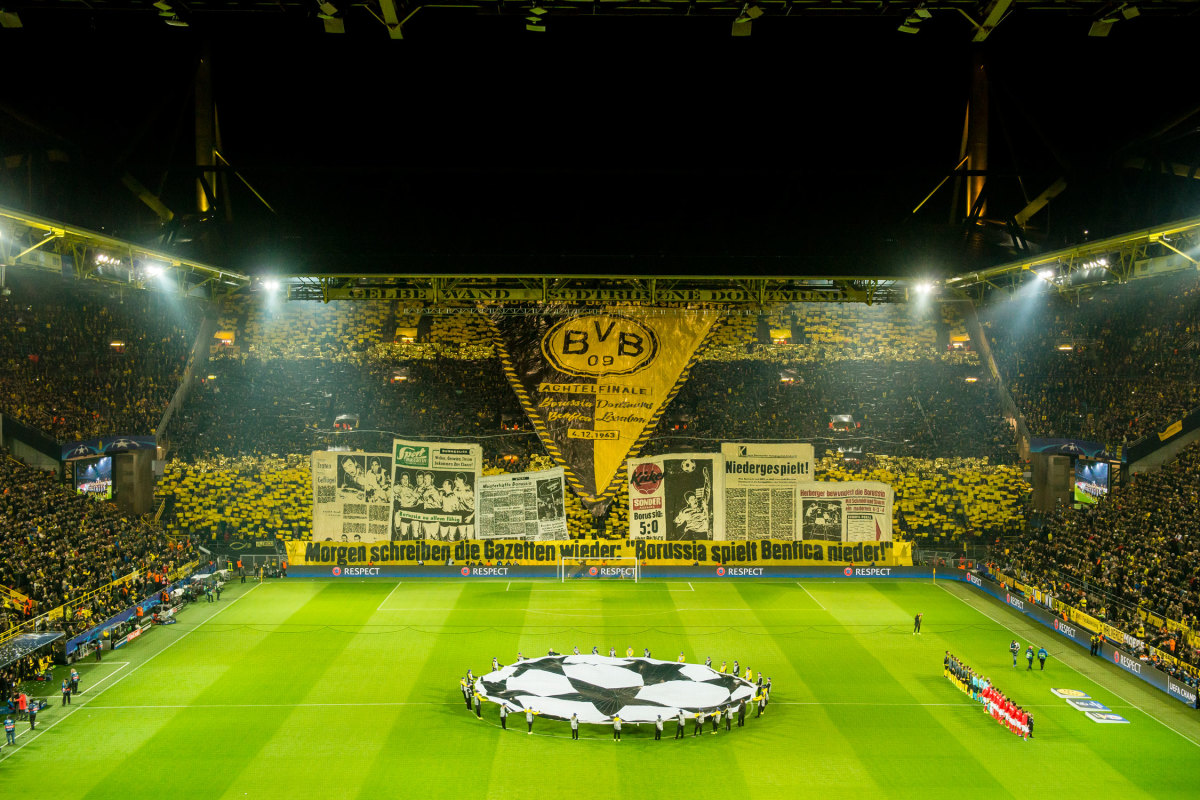 Dortmund-Tifo-Benfica.jpg