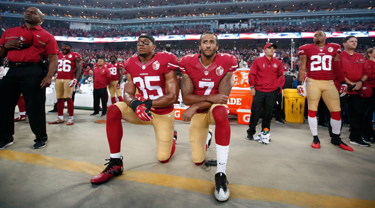 Top Nfl Moments Of 16 Colin Kaepernick Kneels During Anthem Sports Illustrated