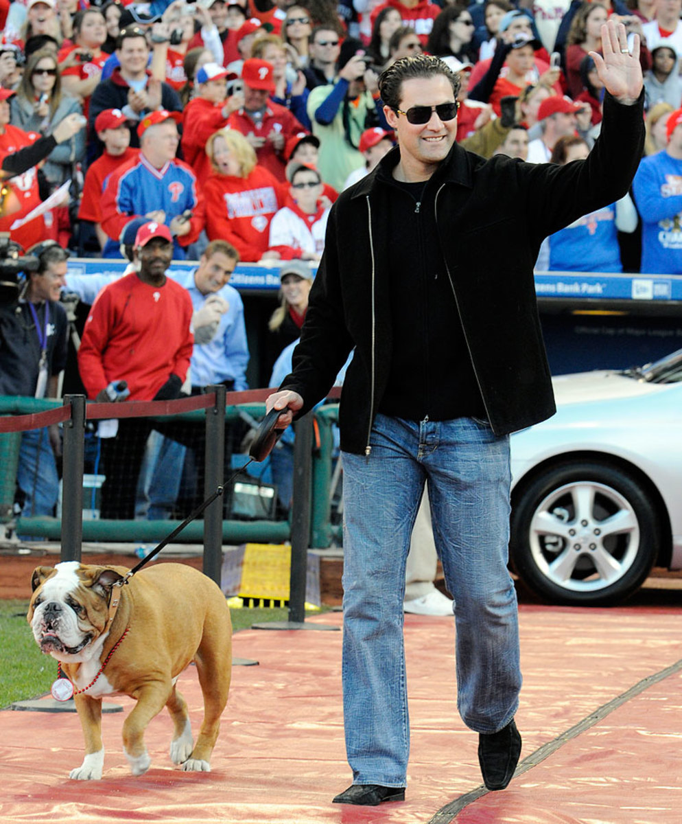 2008-1031-Pat-Burrell-dog-Elvis.jpg