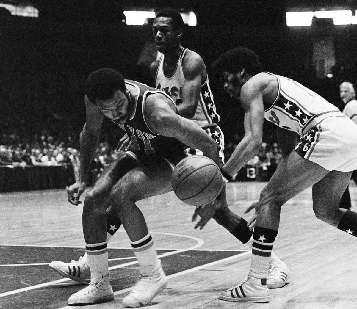 1971-nba-draft-pick-ken-durrett.jpg