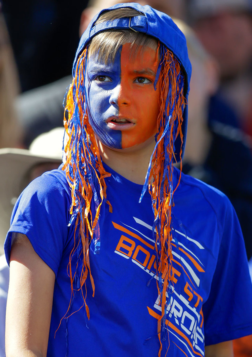 2016-0924-Boise-State-Broncos-fan-172160924211_Boise_State_v_Oregon_Stat.jpg
