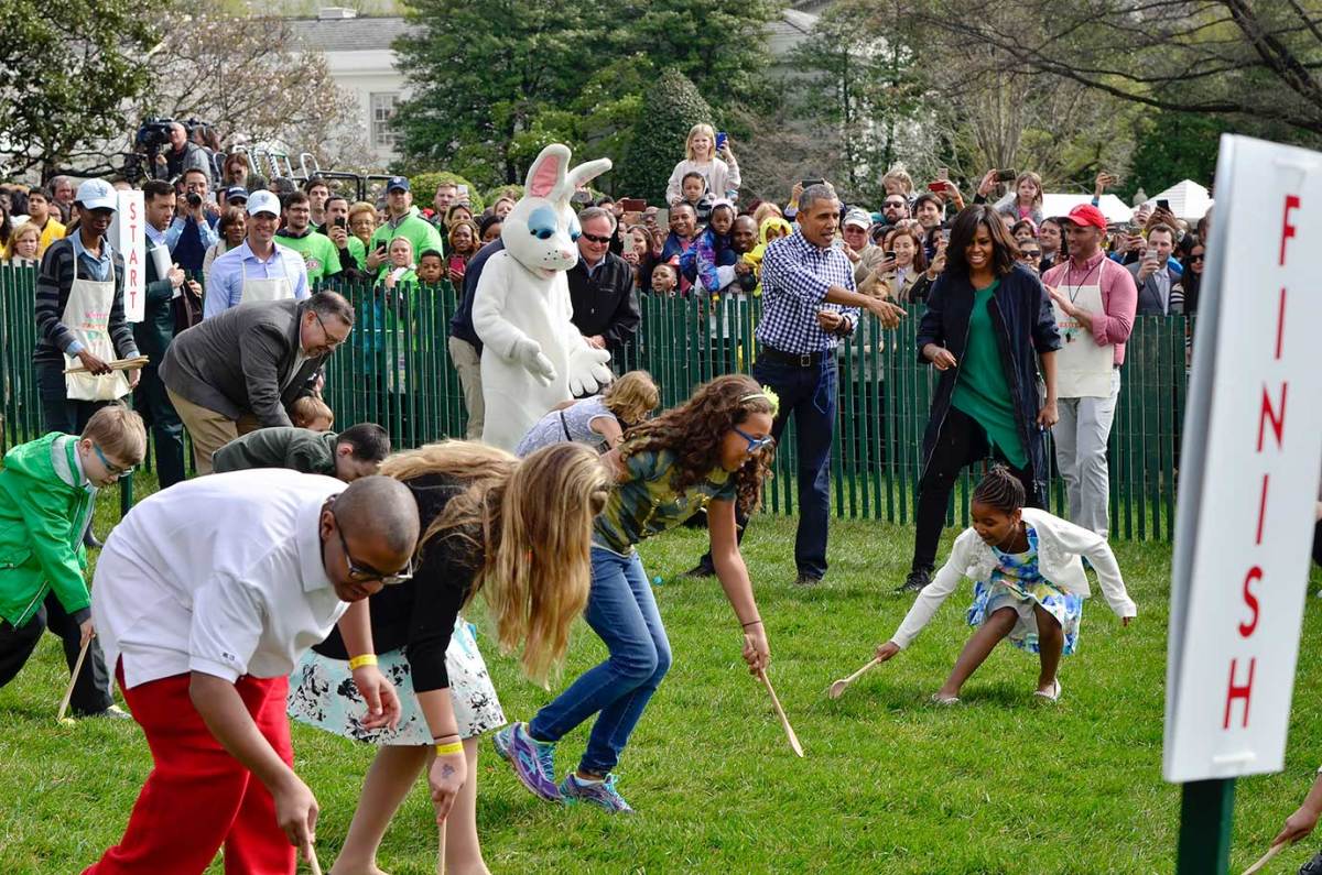 2016-White-House-Easter-Egg-Roll-President-Barack-Obama-Michelle-Obama-GettyImages-517886208_master.jpg