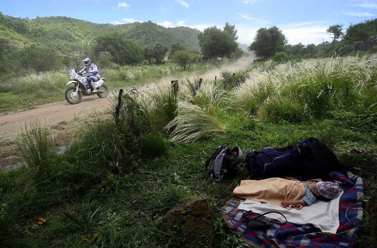 2016-0115-Dakar-motorbike-sleeping-baby.jpg