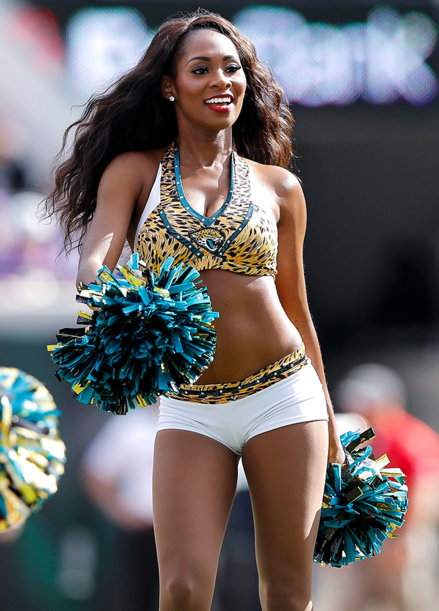Jacksonville-Jaguars-ROAR-cheerleaders-GettyImages-629272878_master.jpg