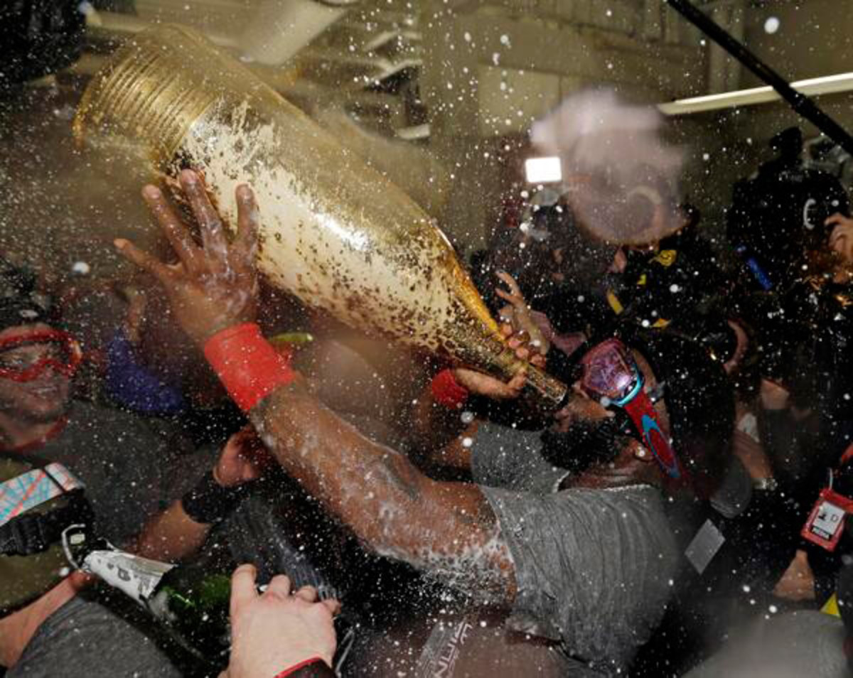 ortiz-giant-champagne.jpg