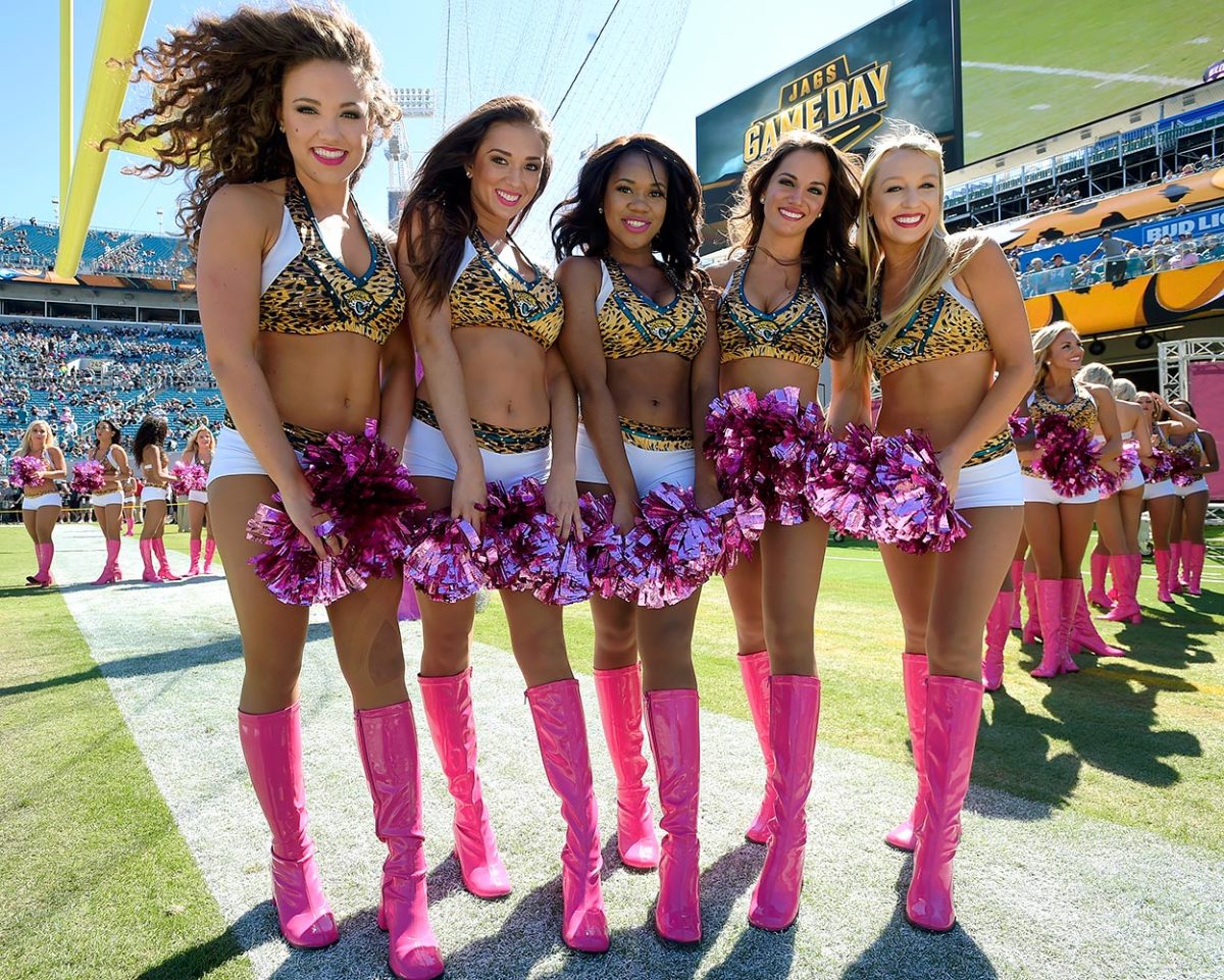 Jacksonville-Jaguars-ROAR-cheerleaders-AP_16297773502534.jpg