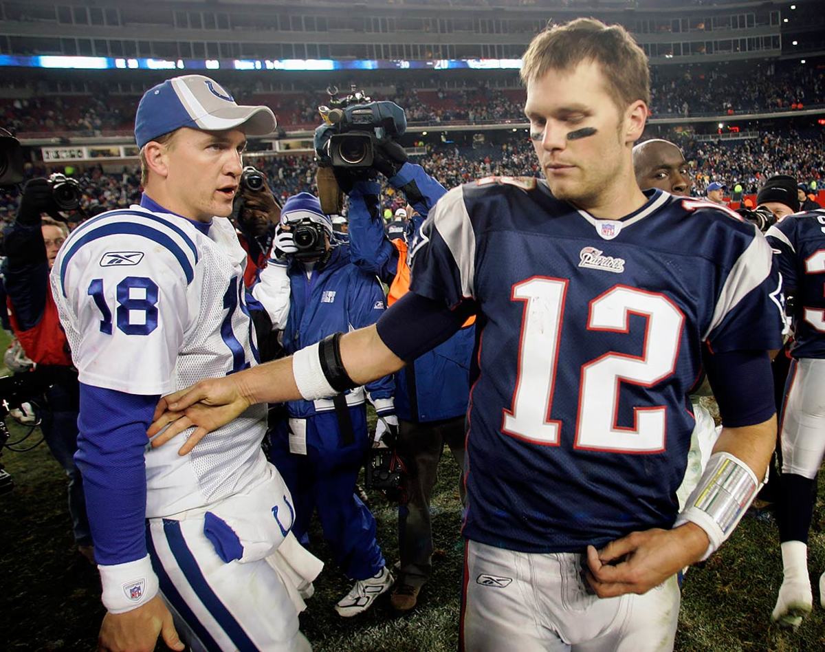 2006-1105-Peyton-Manning-Tom-Brady.jpg