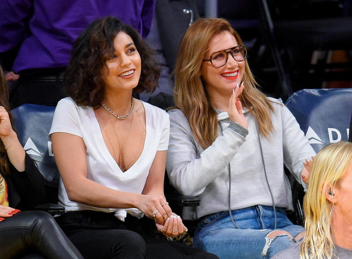 2017-0115-Vanessa-Hudgens-Ashley-Tisdale.jpg